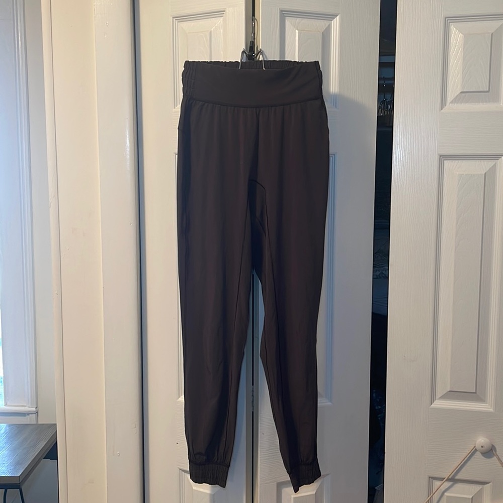 Lululemon joggers
